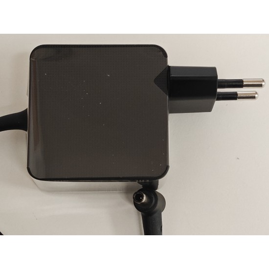 Incarcator Laptop, Asus, VivoBook 15 A1504V, 1504VA, A1504Z, A1504ZA, 0A001-01105100, AD2108020, 19V, 2.34A, 45W, mufa 4.5x3.0mm, 2.34A, 45W, mufa 4.5x3.0mm Incarcator Laptop, Asus, VivoBook 15 A1504V, 1504VA, A1504Z, A1504ZA, 0A001-01105100, AD2108020, 19V, 2.34A, 45W, mufa 4.5x3.0mm, 2.34A, 45W, mufa 4.5x3.0mm