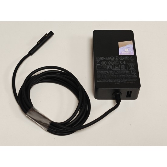 Incarcator Microsoft Surface Pro 7, Model 1800, SU10528-16007, 15V, 2.38A, 44W
