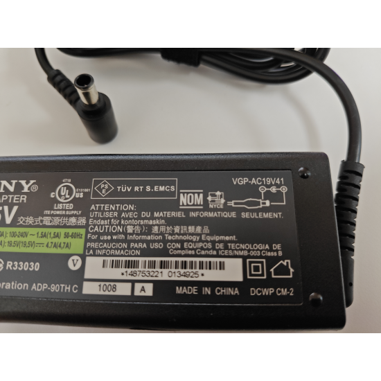 Incarcator Laptop Sony Vaio VGP-AC19V33 19.5V 4.74A 90W dimensiuni mufa 6.0*4.4mm
