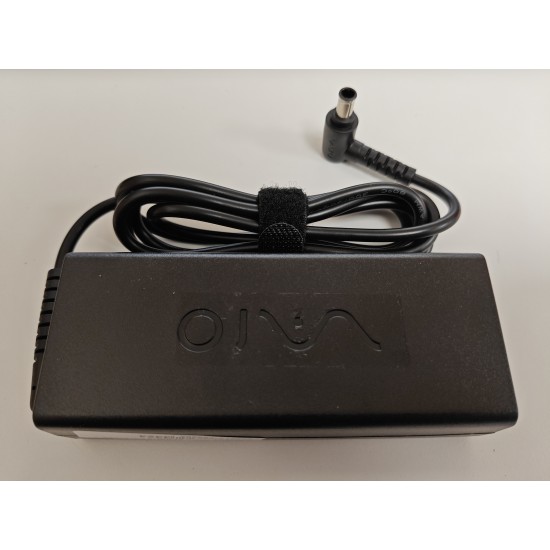 Incarcator Laptop Sony Vaio VGP-AC19V33 19.5V 4.74A 90W dimensiuni mufa 6.0*4.4mm