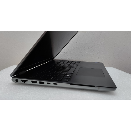 Laptop Dell Precision 7670, Intel Core i7-12850HX, RTX A1000 4GB, 32GB DDR5, SSD 1TB NVMe, Display 16 Inch, Refurbished