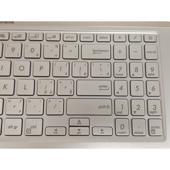 Carcasa superioara cu tastatura palmrest Laptop, Asus, ZenBook 15 UX534F, UX534FA, UX534FAC, UX534FT, UX534FTC, 90NB0NM5-R30380, 13NB0NM1P01011-1, 13N1-9DA0Q01, 13NB0NM5AM0301, UX534FAC-2S, 13NB0NMXM06X1X, iluminata, argintie, layout Ceh si Slovac
