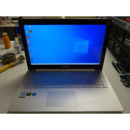 Laptop Asus UX501V, I7-6700HQ, 12GB RAM, Nvidia GTX960M, 256GB SSD, Windows 10