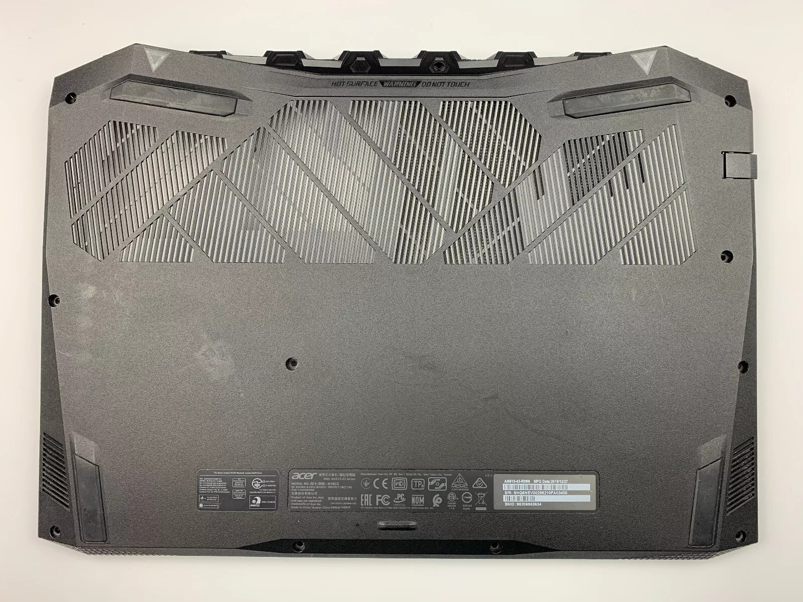 Carcasa inferioara bottom case Laptop, Acer, Nitro 5 AN515-43, AN515-50, AN515-54, N18C3, AP2QE000100