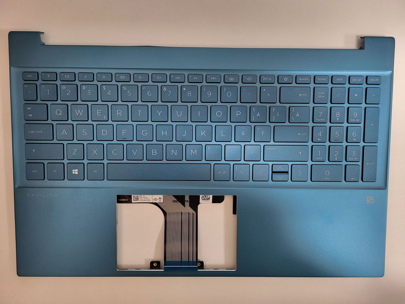 Carcasa superioara cu tastatura iluminata palmrest Laptop, HP, Pavilion 15-EG, 15-EH, TPN-Q245, TPN-Q246, M08928-001, M08928-271, JTE54G7HTATP, iluminata, albastru deschis, layout US (RO)