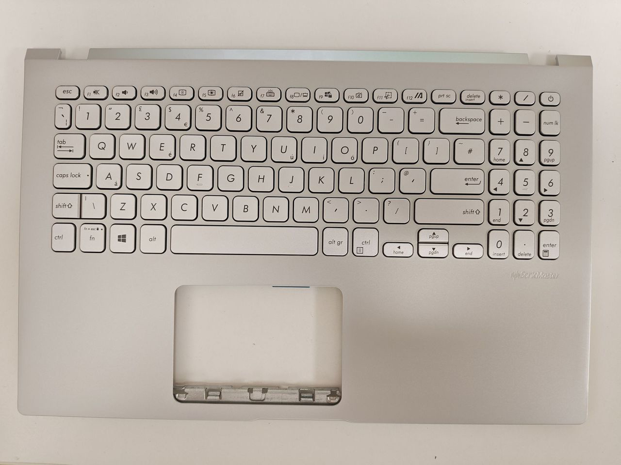 Carcasa superioara cu tastatura palmrest Laptop, Asus, VivoBook 15 F509J, F509JA, F509M, F509MA, F509U, F509UA, F509UB, 90NB0Q31-R32UK0, X509MA-1S, 13NB0MZ1P04016-3, 39XKRTAJN30, FBXKR009010, argintie, layout UK