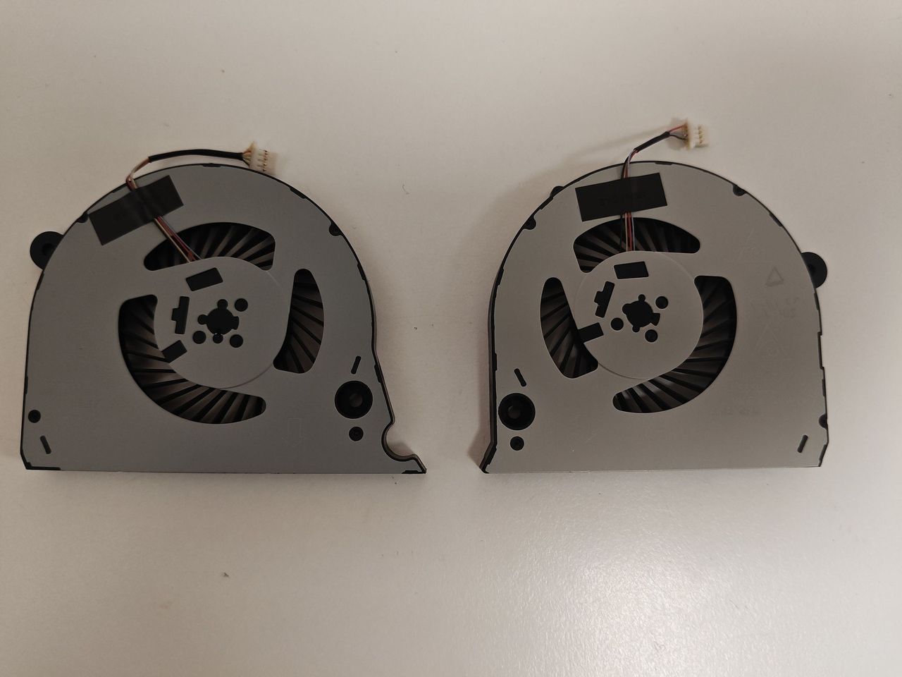 Set coolere Laptop Gaming, Dell, Inspiron 7577, P72F, P72F001, NS85B00-17E06, NS85B00-17E07, DFS541105FC0T-FJQT, DFS2000054H0T-FJQS, 5V, 0.50A