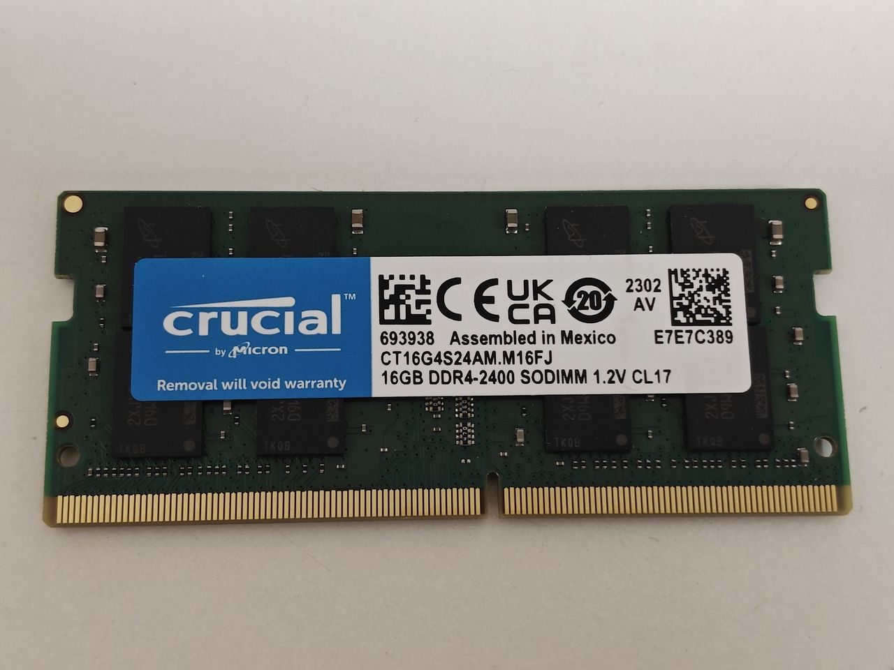 Memorie ram Laptop Crucial 16GB, DDR4, 2Rx8, DDR4-2400, 2400Mhz, CT16G4SFD824A, PC4-19200, 1.2V, CL17, Non-ECC, sodimm, 260 pini