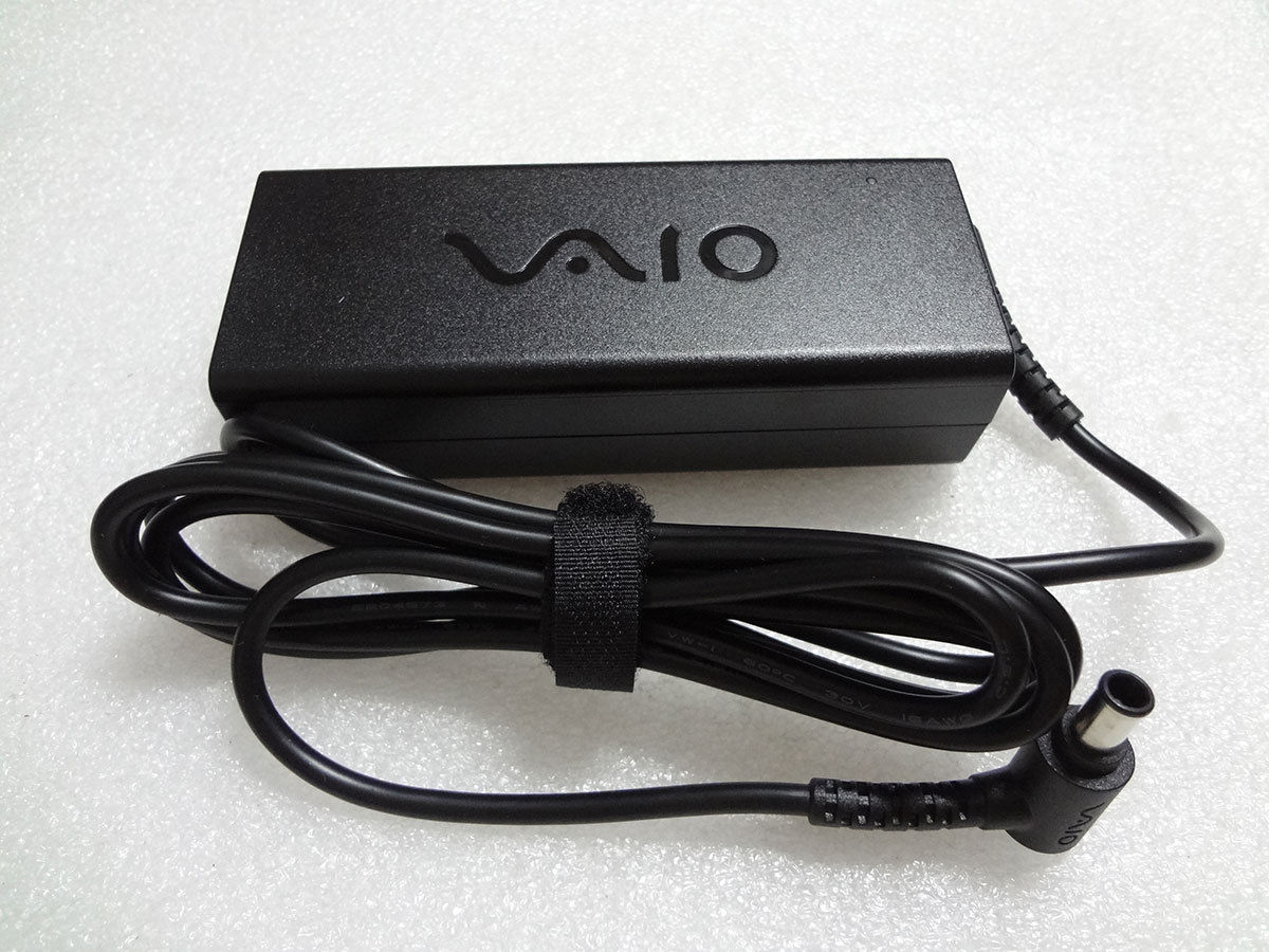 Incarcator Laptop SONY VAIO VGP-AC19V42 19.5V 4.7A 90W dimensiuni mufa 6.5 x 4.4mm