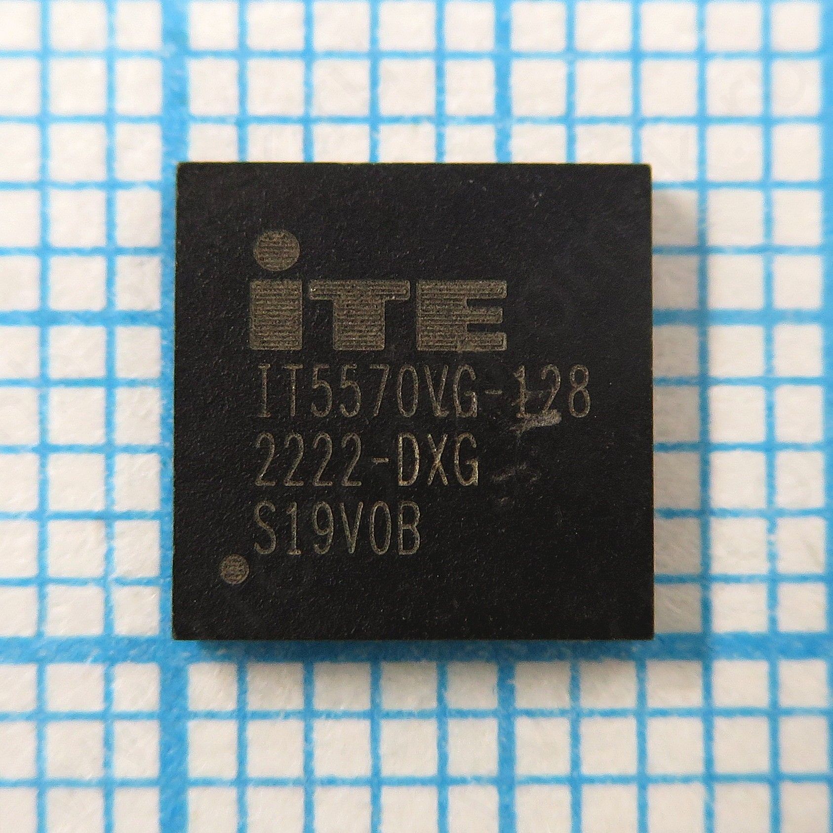 SMD,  ITE IT5570VG-128, IT5570VG-128-DXG, IT5570VG128, ITE 5570VG, BGA