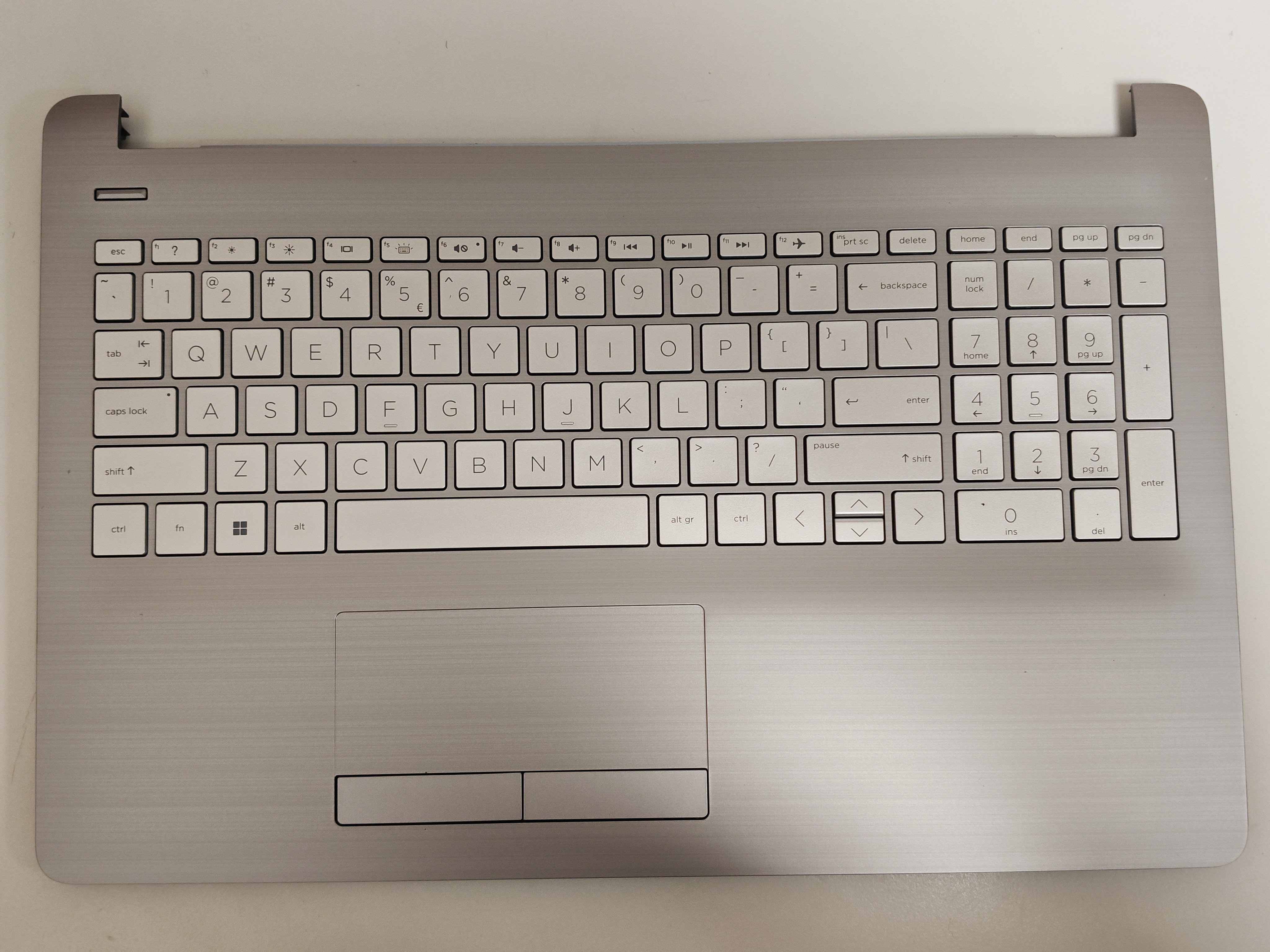 Carcasa superioara cu tastatura palmrest Laptop, HP, 250 G6, 255 G6, 256 G6, AP204000622, AM204000110, iluminata, argintie, layout US