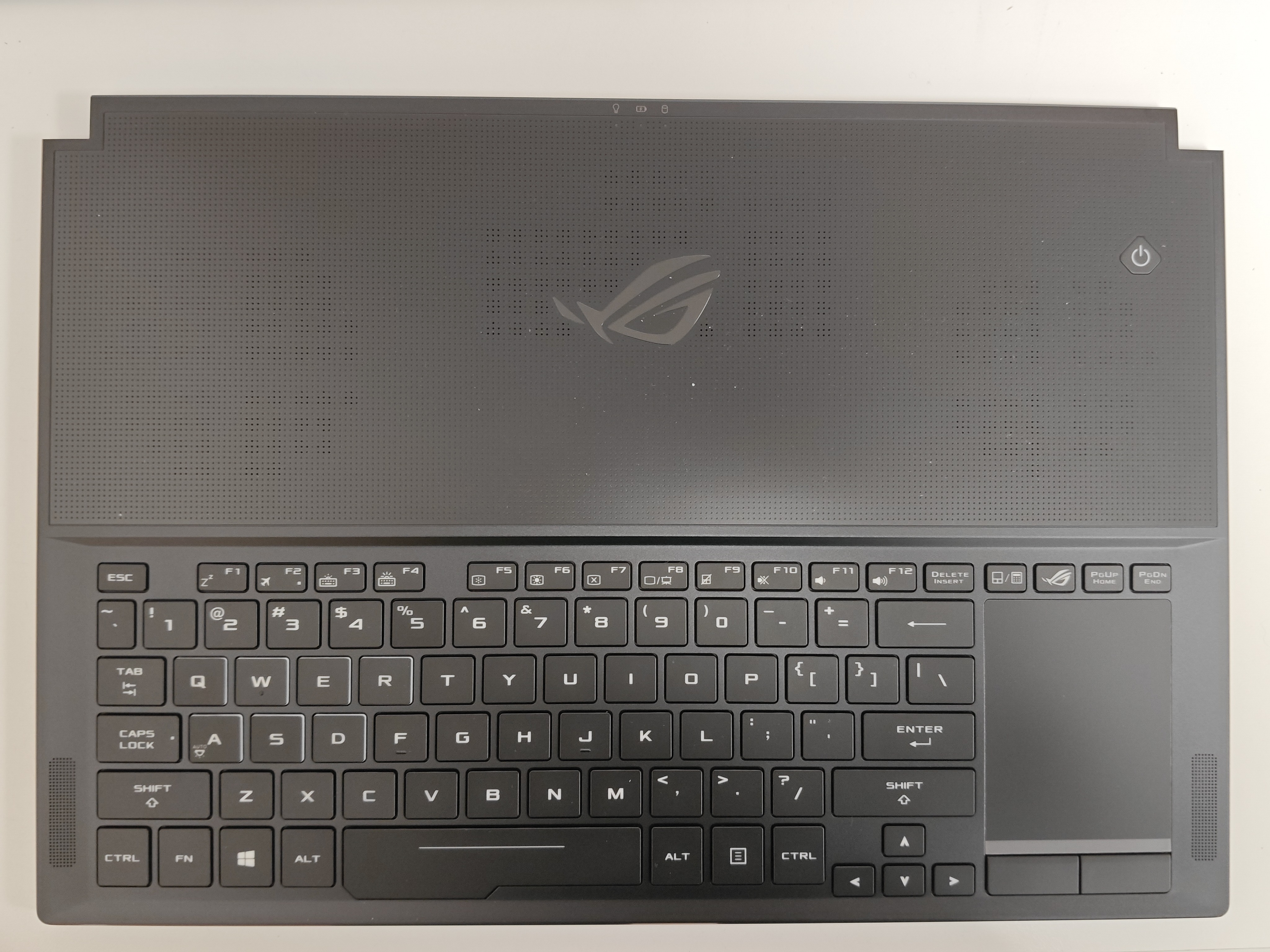 Carcasa superioara cu tastatura palmrest Laptop Gaming, Asus, Rog Zephyrus GX501V, GX501VI, GX501VIK, GX501VS, GX501VSK, GX501GI, 90NR00A1-R31US0, 90NR00A1-R31UI0, 13N1-4NA0101, GX501GI-1A, iluminata, RGB, layout US