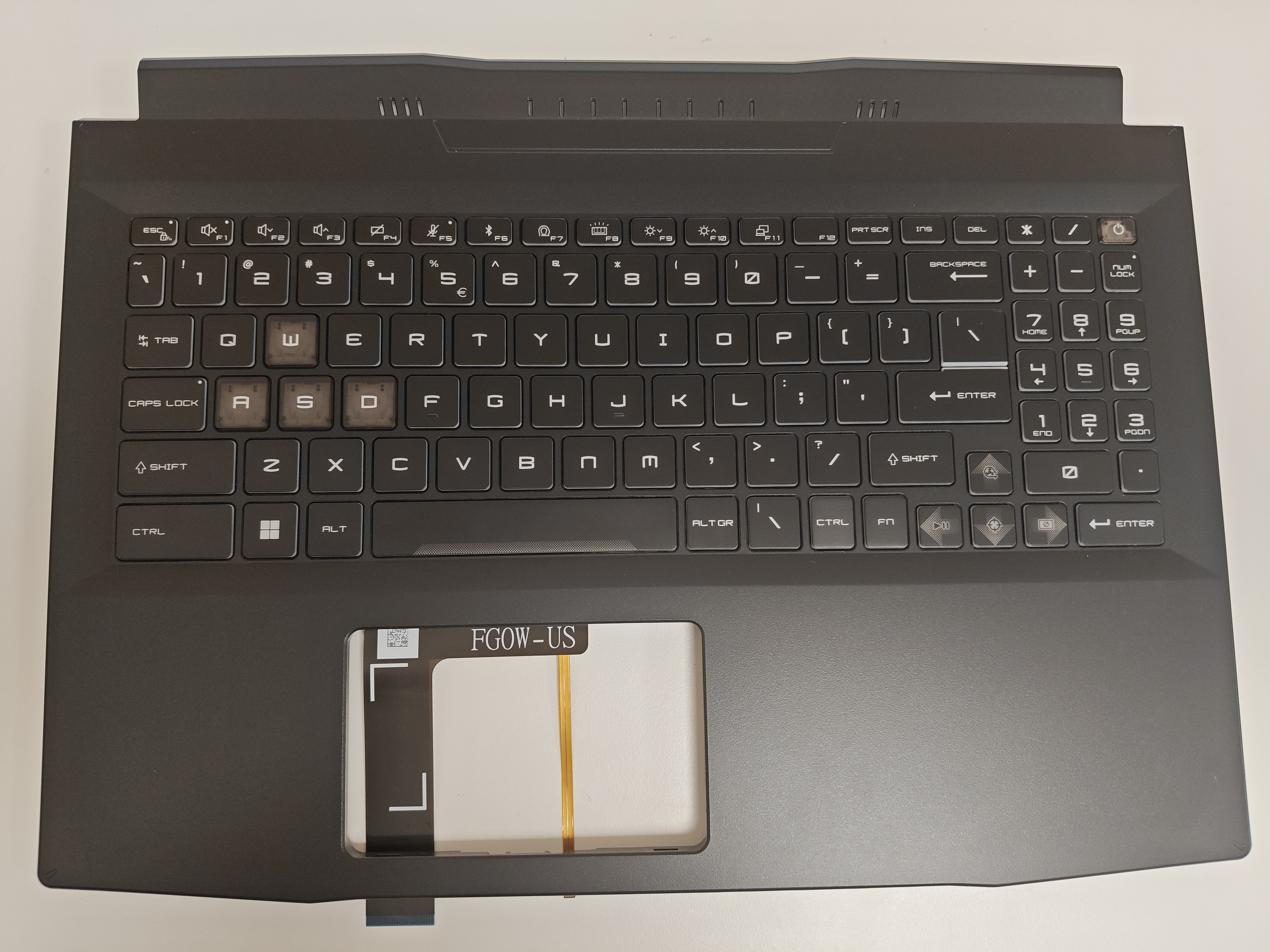 Carcasa superioara cu tastatura palmrest compatibila Laptop Gaming, MSI, Sword 15 A11UC, A11UD, A11SC, MS-1582, iluminata, neagra, layout US