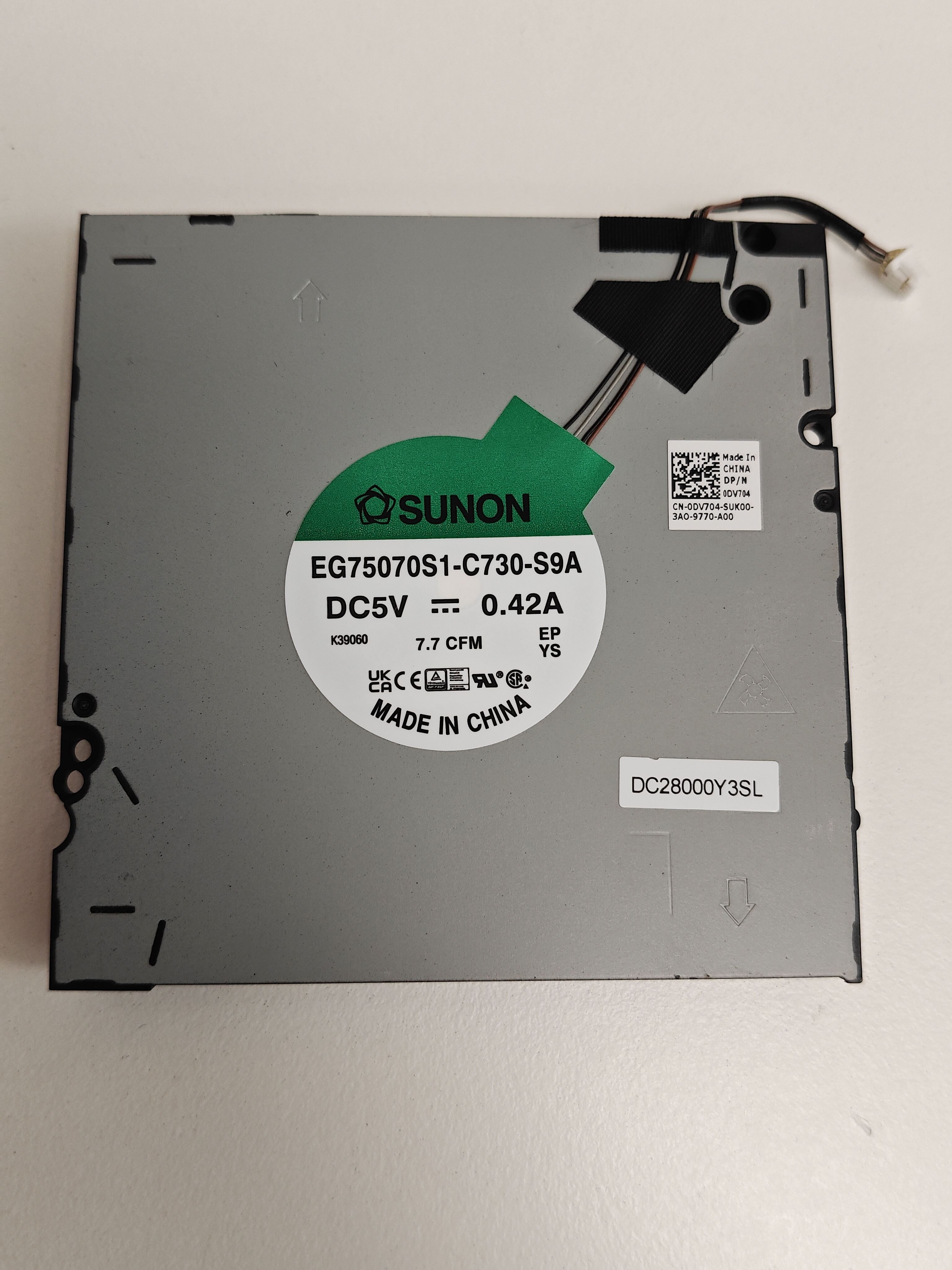 Cooler Laptop, Dell, Precision 7680, P114F, P114F002, DV704, 0DV704, EG75070S1-C730-S9A, DC28000Y3SL, 5V, 0.42A