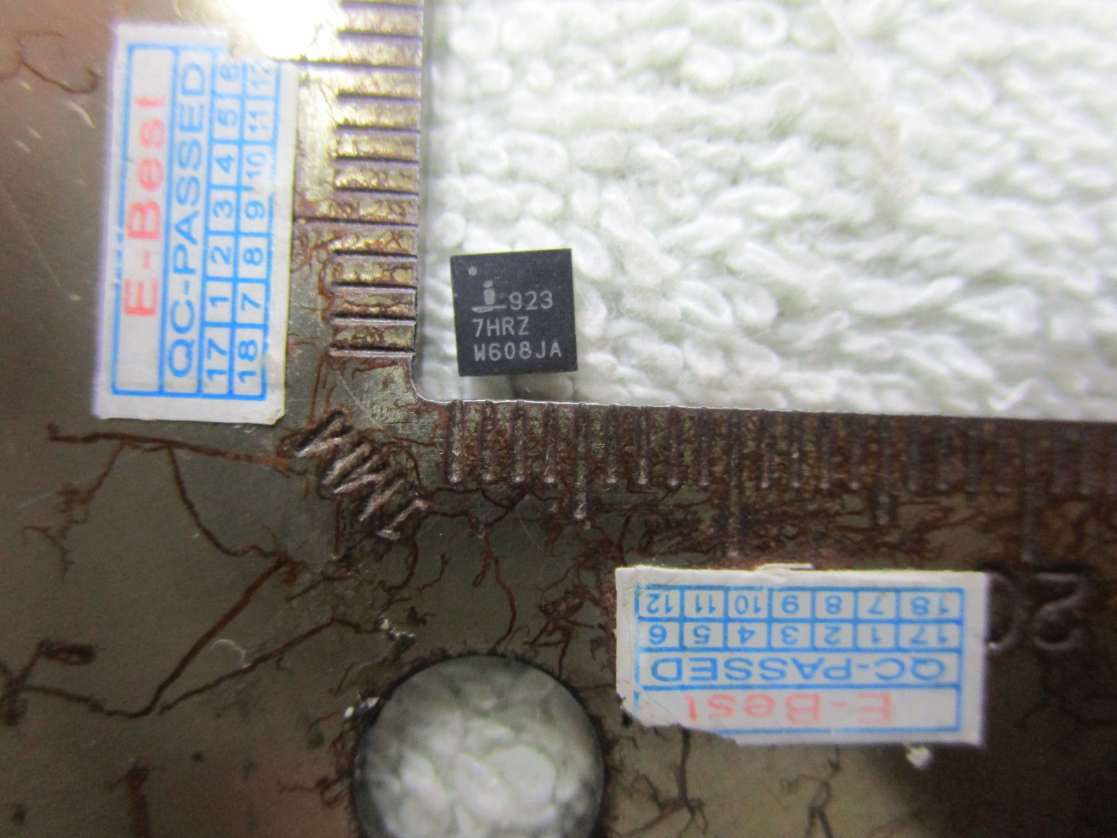 SMD ISL ISL9237, ISL9237H, ISL9237HR, I923, 7HRZ, ISL9237HRZ-T, ISL9237HRZ, QFN32, IC Chip